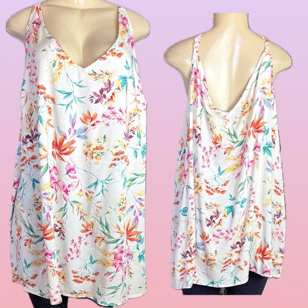 Torrid 6X White Floral Stretch Challis Camisole Tank Top V-Neck Adjustable Strap